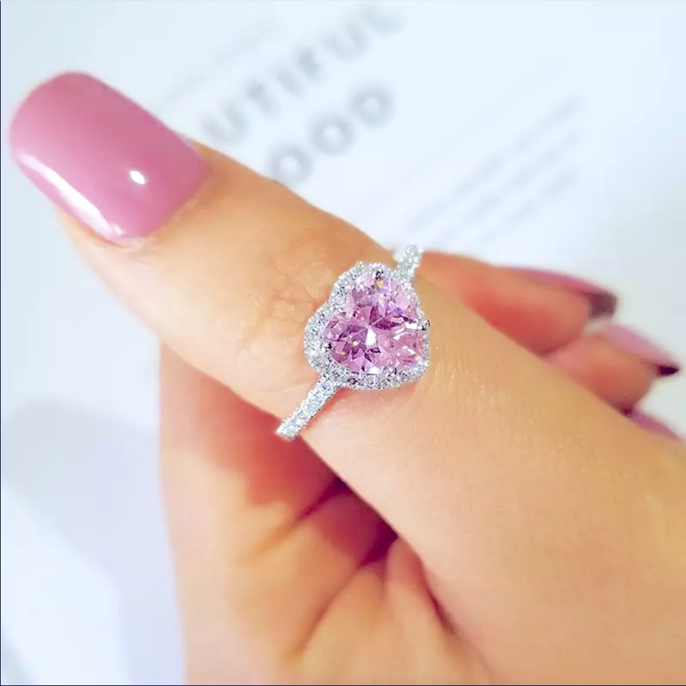 Beautiful 925 sterling silver heart ring